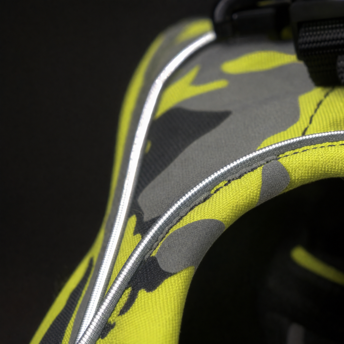 No-Pull Dog Harness with Handle — Hi-Vis Camo